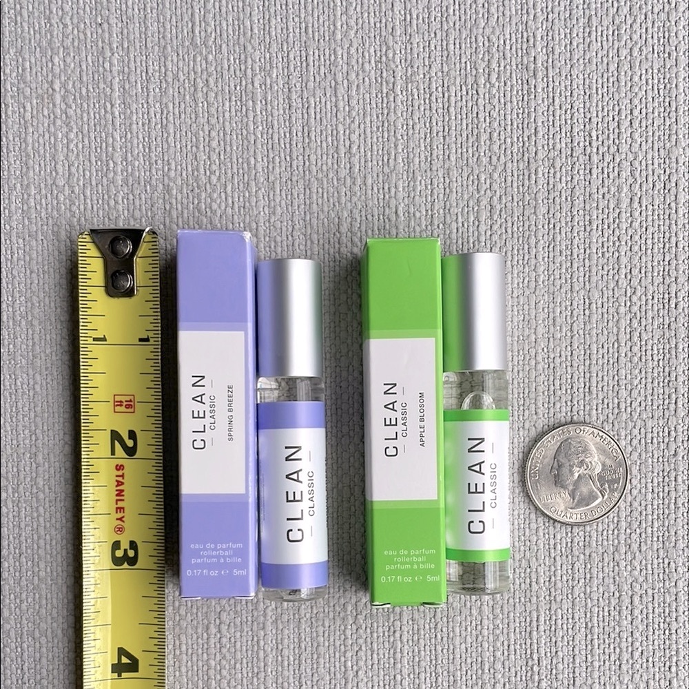 Clean Classic Mini rollerball in Spring Breeze & Apple Blossom - Picture 2 of 8